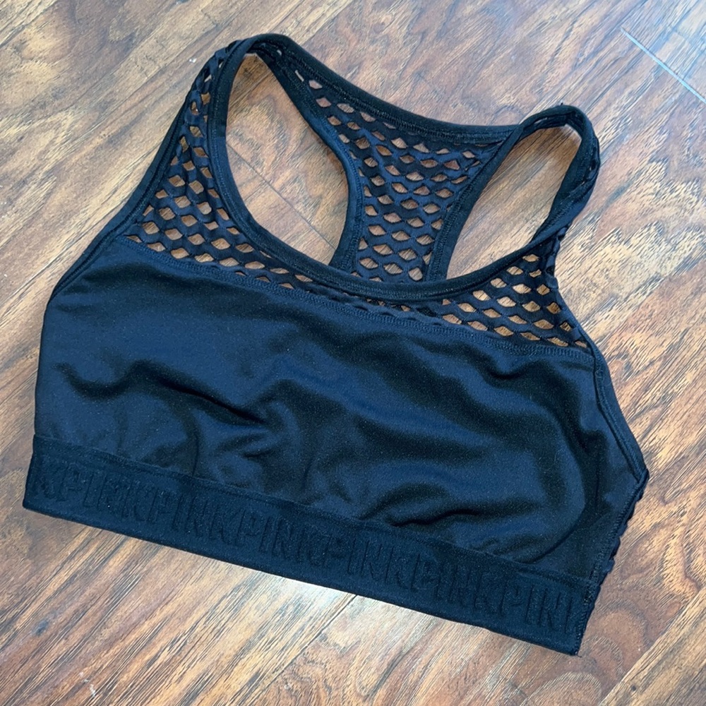 PINK Victoria’s Secret ultimate sports bra